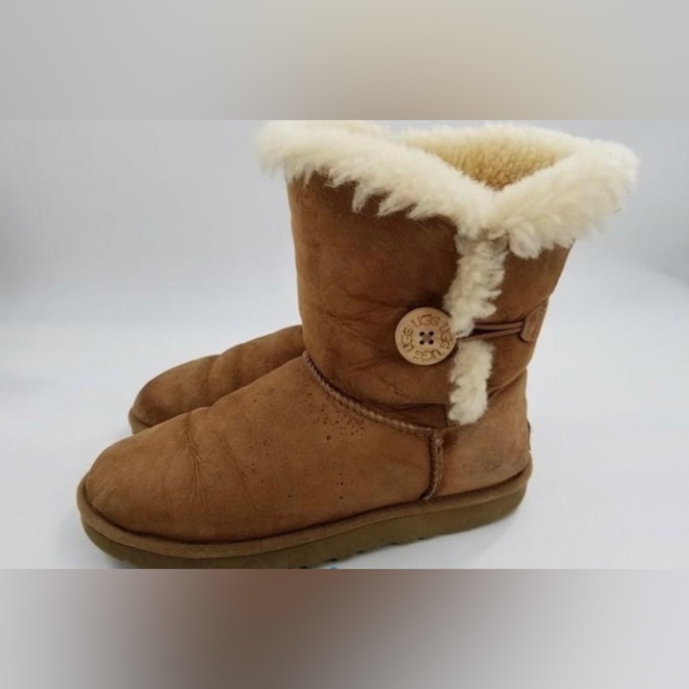 UGG Bailey Button II Short Boots